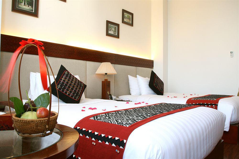 Hanoi E Central Luxury Hotel & Restaurant Zewnętrze zdjęcie